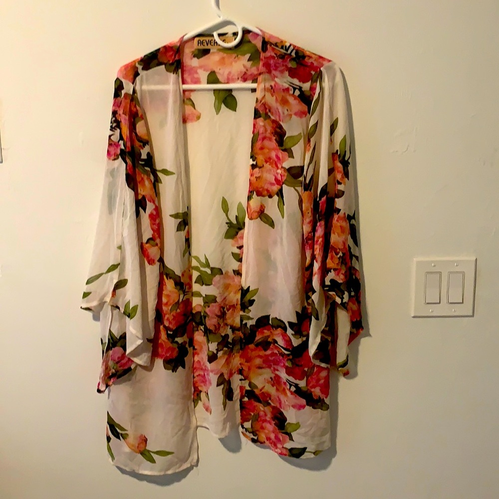 Cute floral Shaw cover up , only worn once!